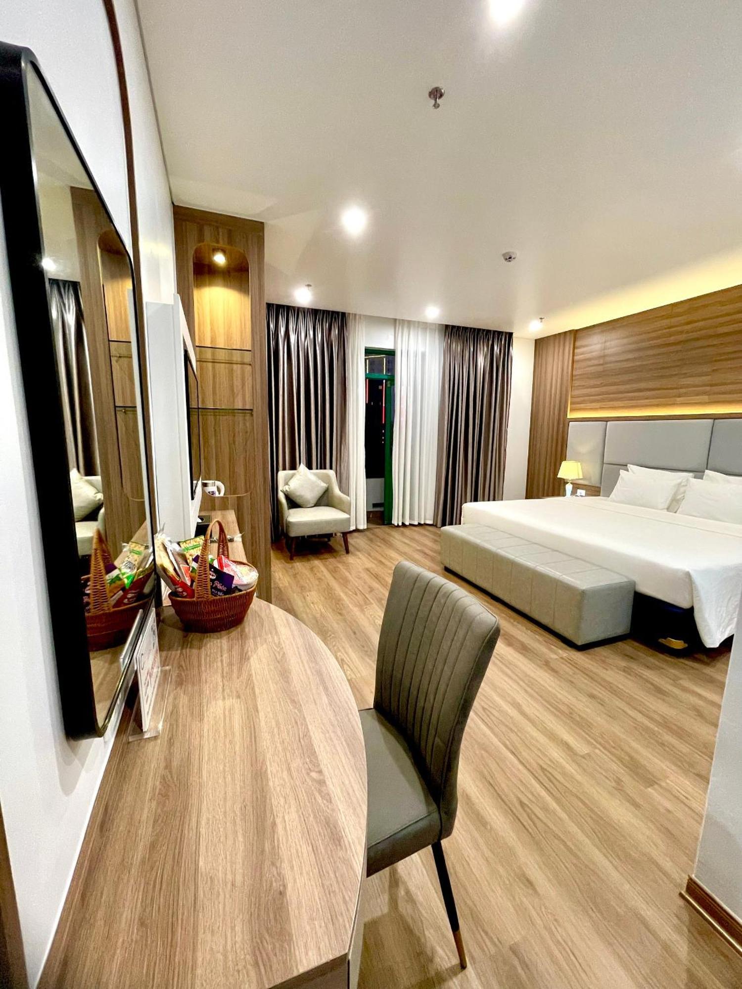 Central Halong Hotel Hạ Long Extérieur photo