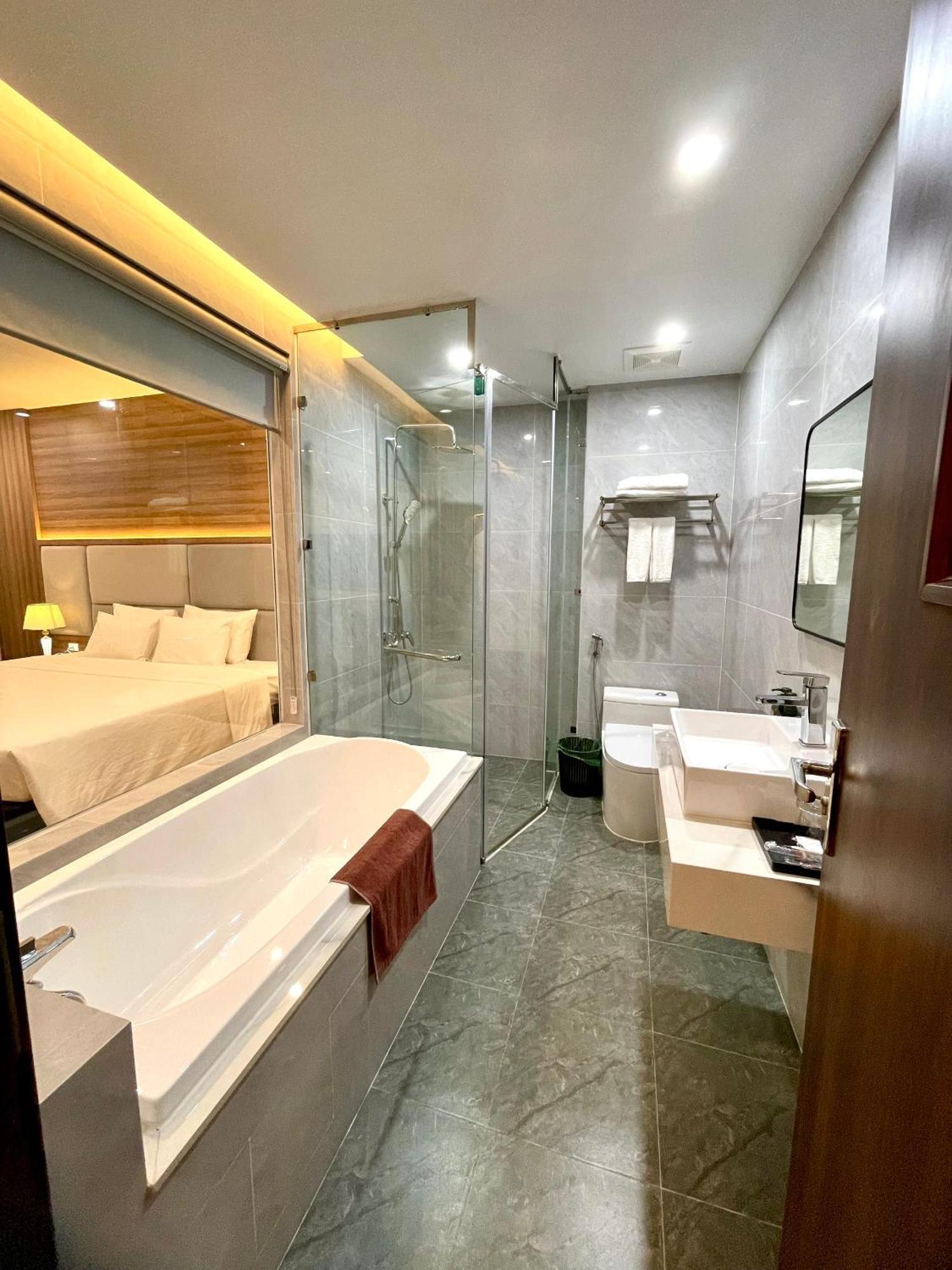 Central Halong Hotel Hạ Long Extérieur photo